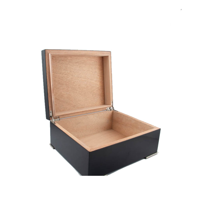 Lubinski Humidor Cigars 