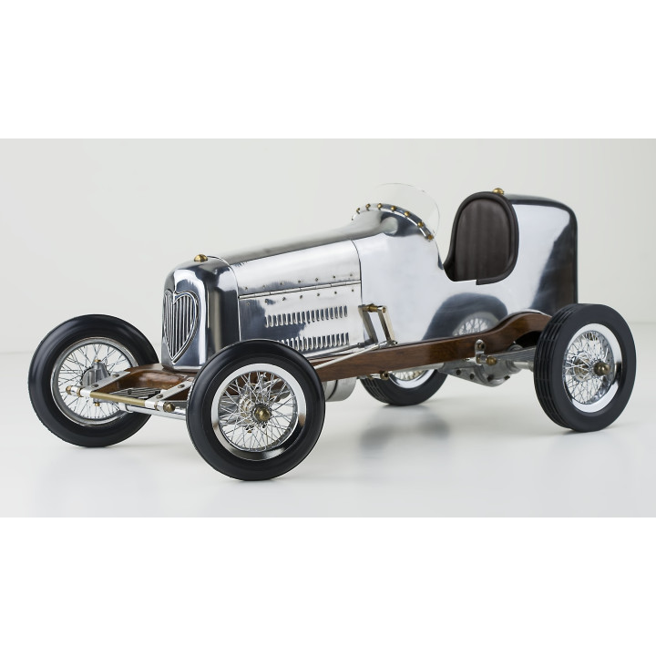 Car in Alluminium