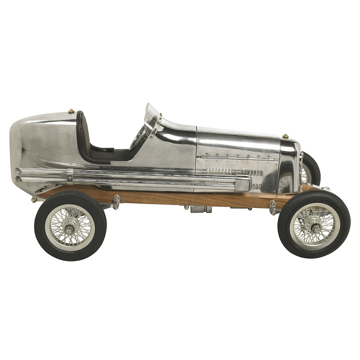 Car in Alluminium
